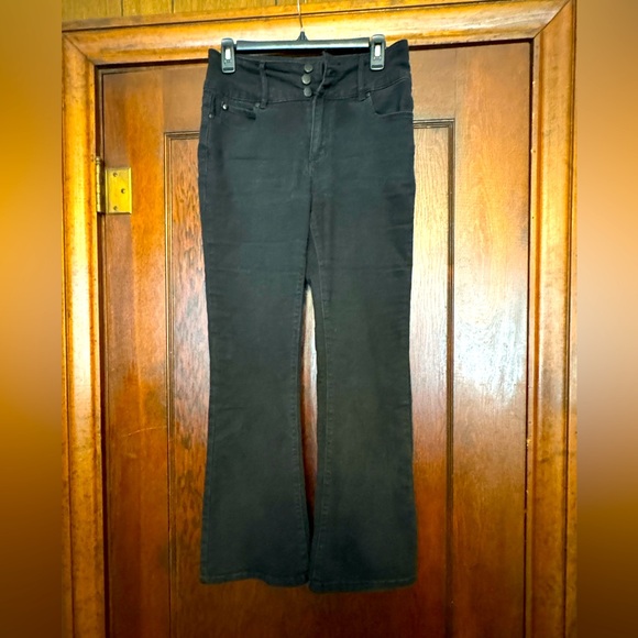 Women’s Black Tahari soft denim Boot Cut jeans - Size 6/28 - Picture 1 of 3